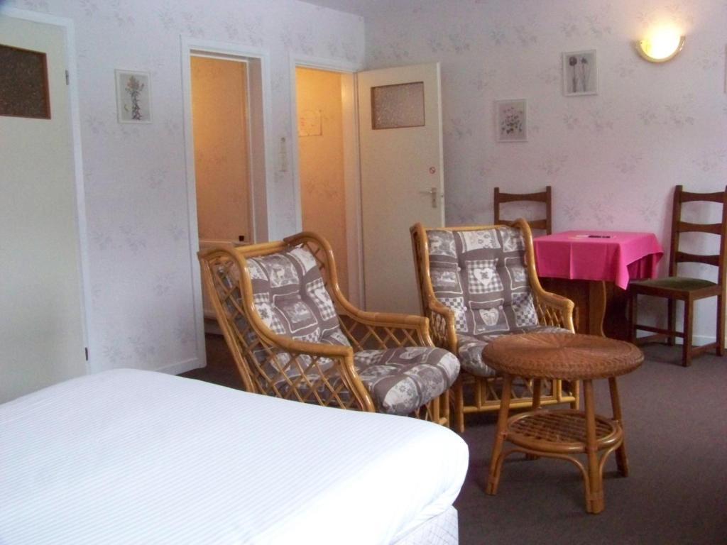Auberge Le Vieux Moulin Bouillon Ruang foto