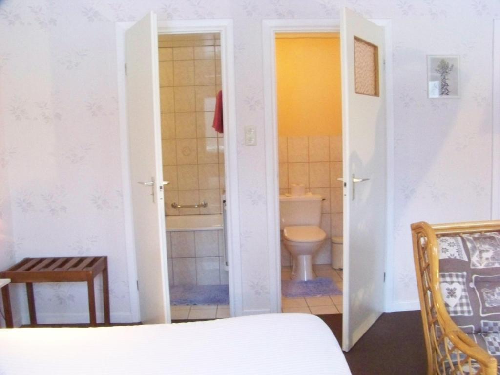 Auberge Le Vieux Moulin Bouillon Ruang foto