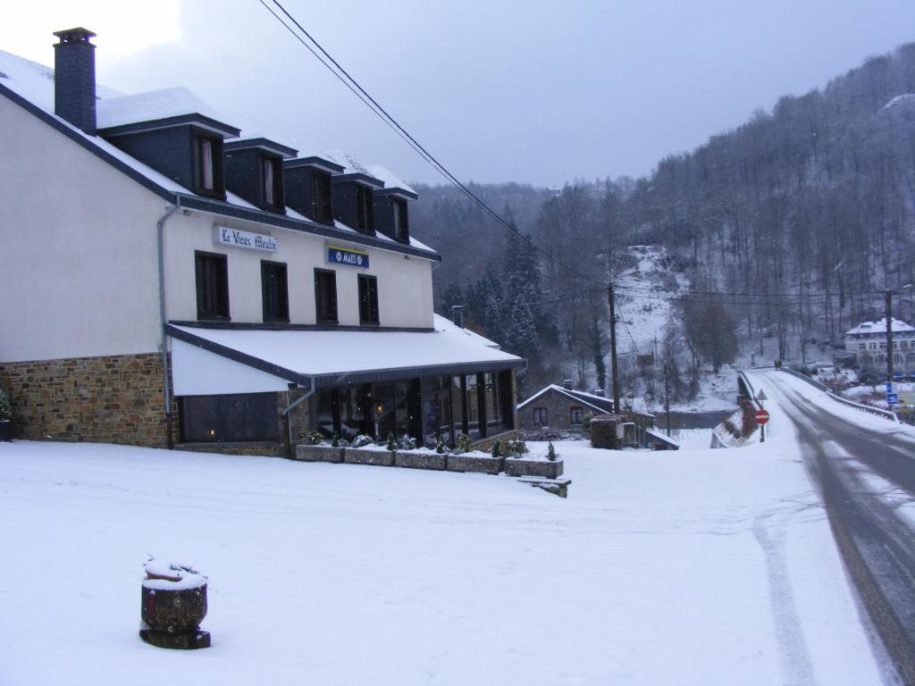 Auberge Le Vieux Moulin Bouillon Bagian luar foto