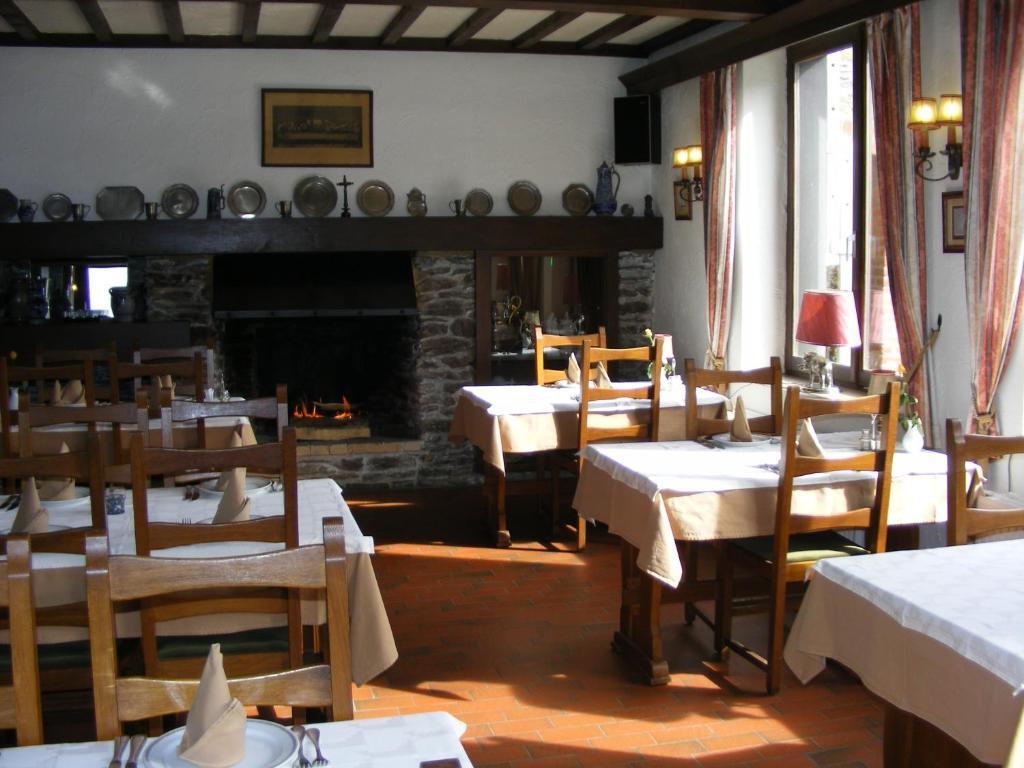 Auberge Le Vieux Moulin Bouillon Bagian luar foto